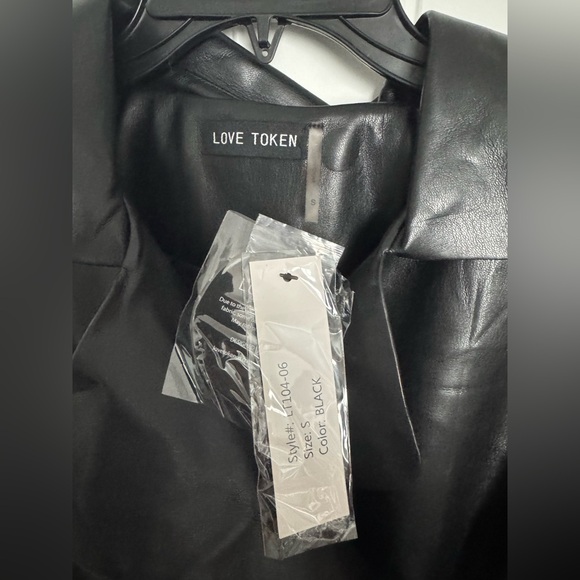 LOVE TOKEN CARTER COAT Small NWT - Picture 2 of 6